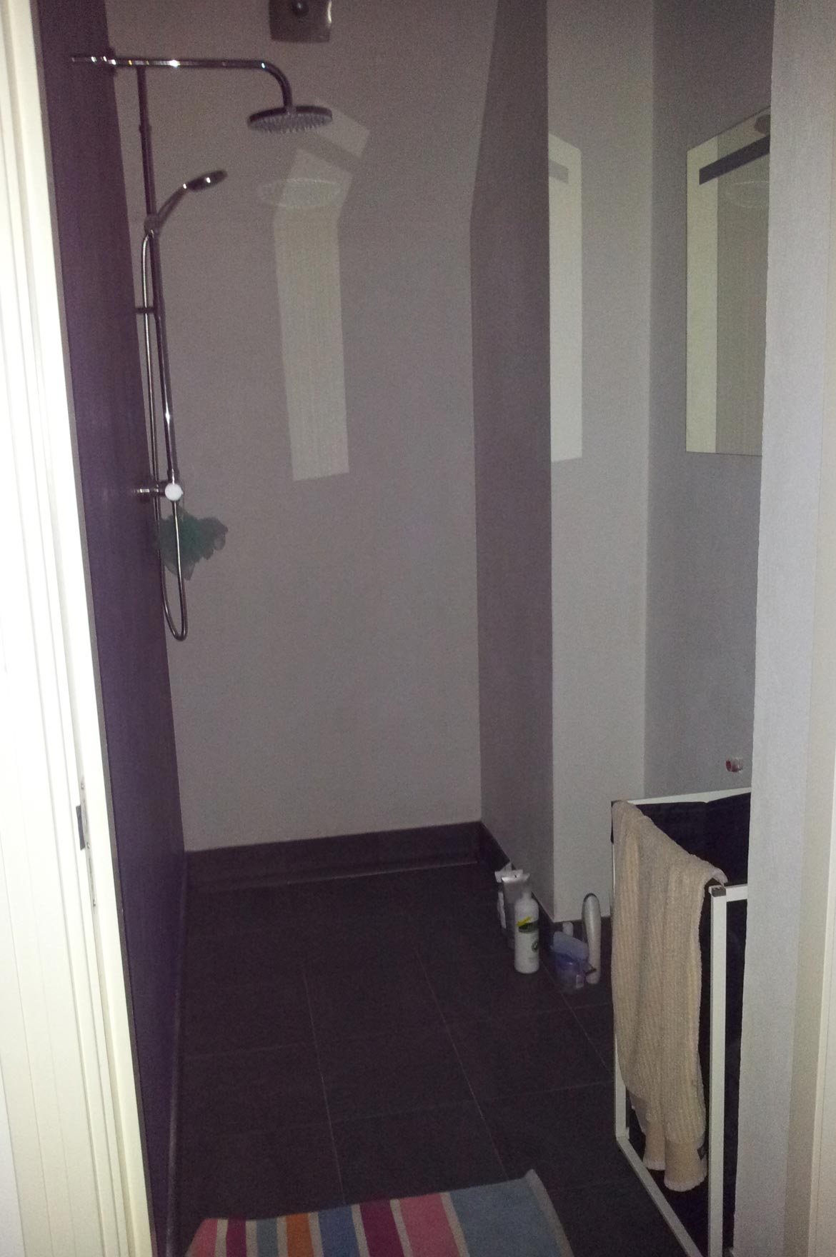 New sink in small bathroom Van Wijk Dutch Design Mooie Wastafels Badkamer ~ New sink in small bathroom Van Wijk Dutch Design